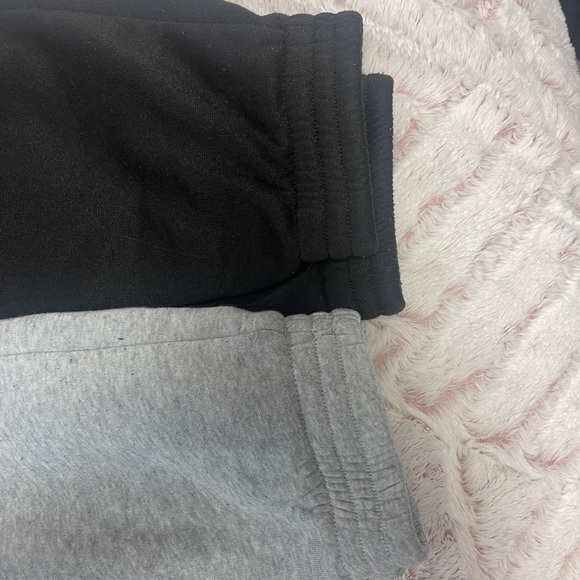 Sweatpants - Picture 5 of 5
